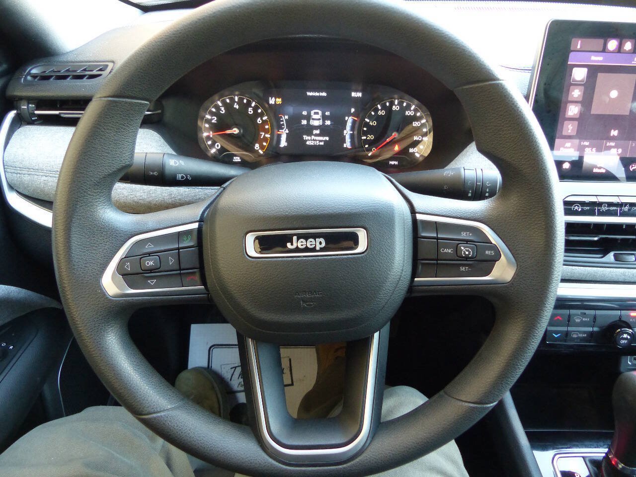 Used 2024 Jeep Compass Sport AWD/4WD image 37