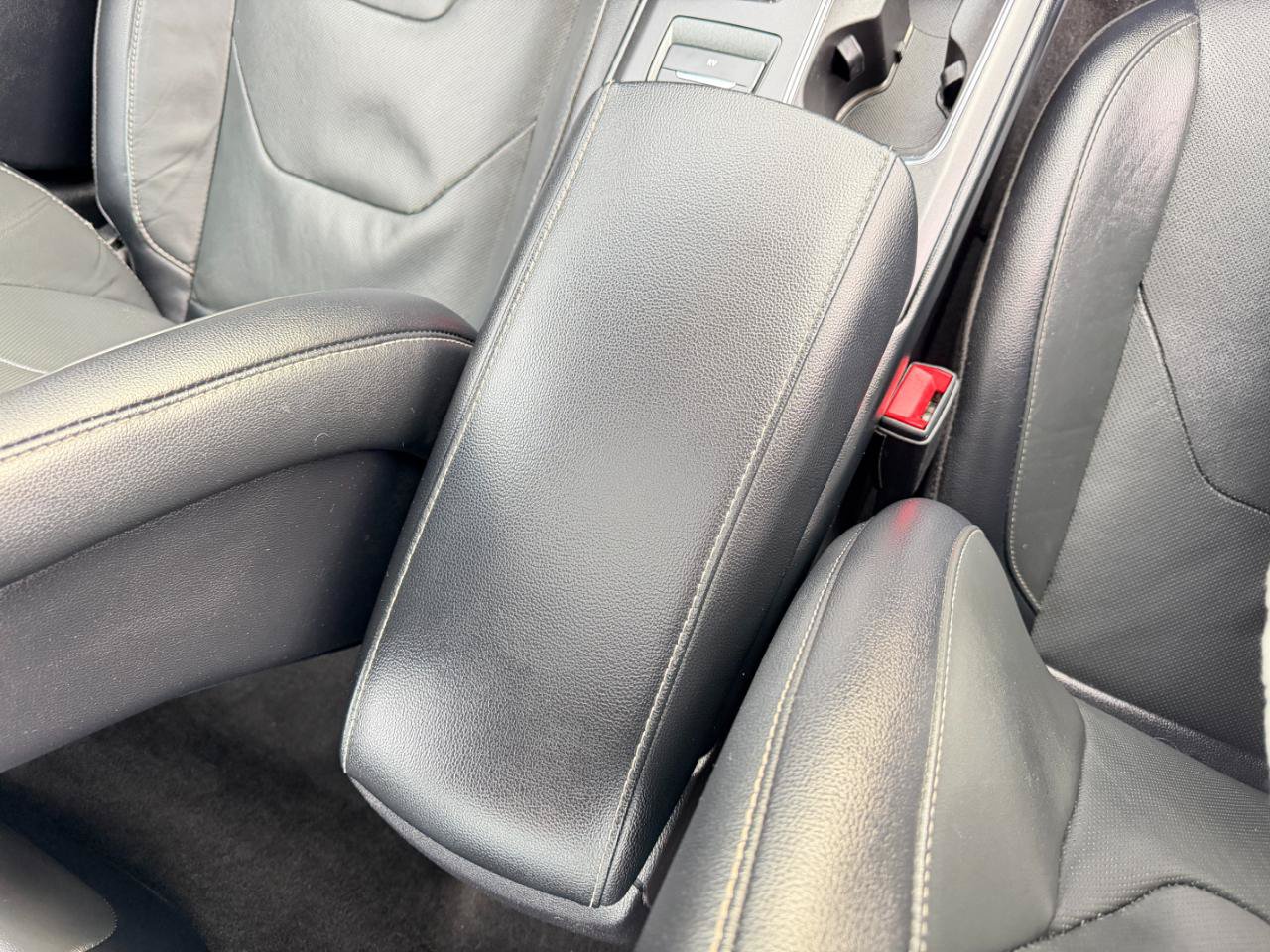 Used 2019 Ford Fusion Energi Titanium FWD image 49