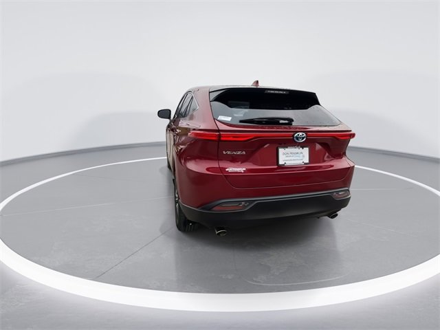 Used 2023 Toyota Venza LE image 7