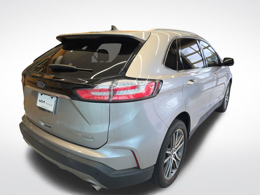Used 2020 Ford Edge Titanium image 5
