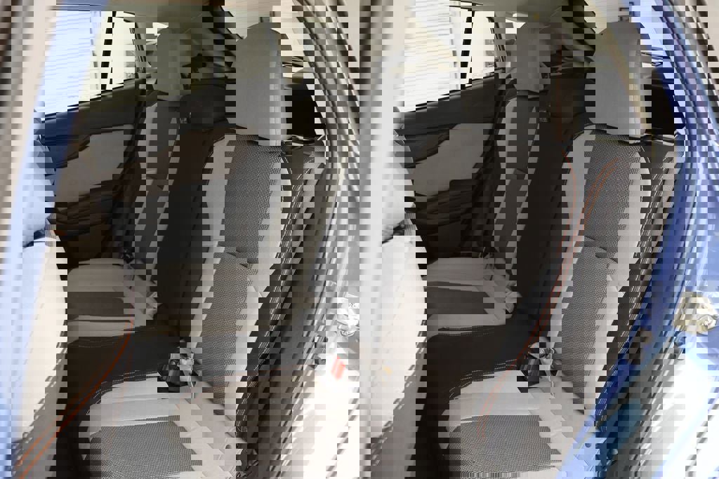 Used 2019 Subaru Crosstrek 2.0i Premium w/ Eyesight System AWD/4WD image 11