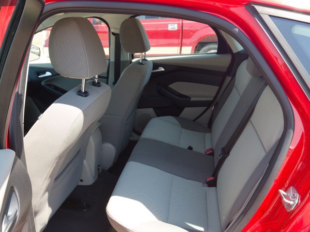 Used 2014 Ford Focus SE FWD image 24