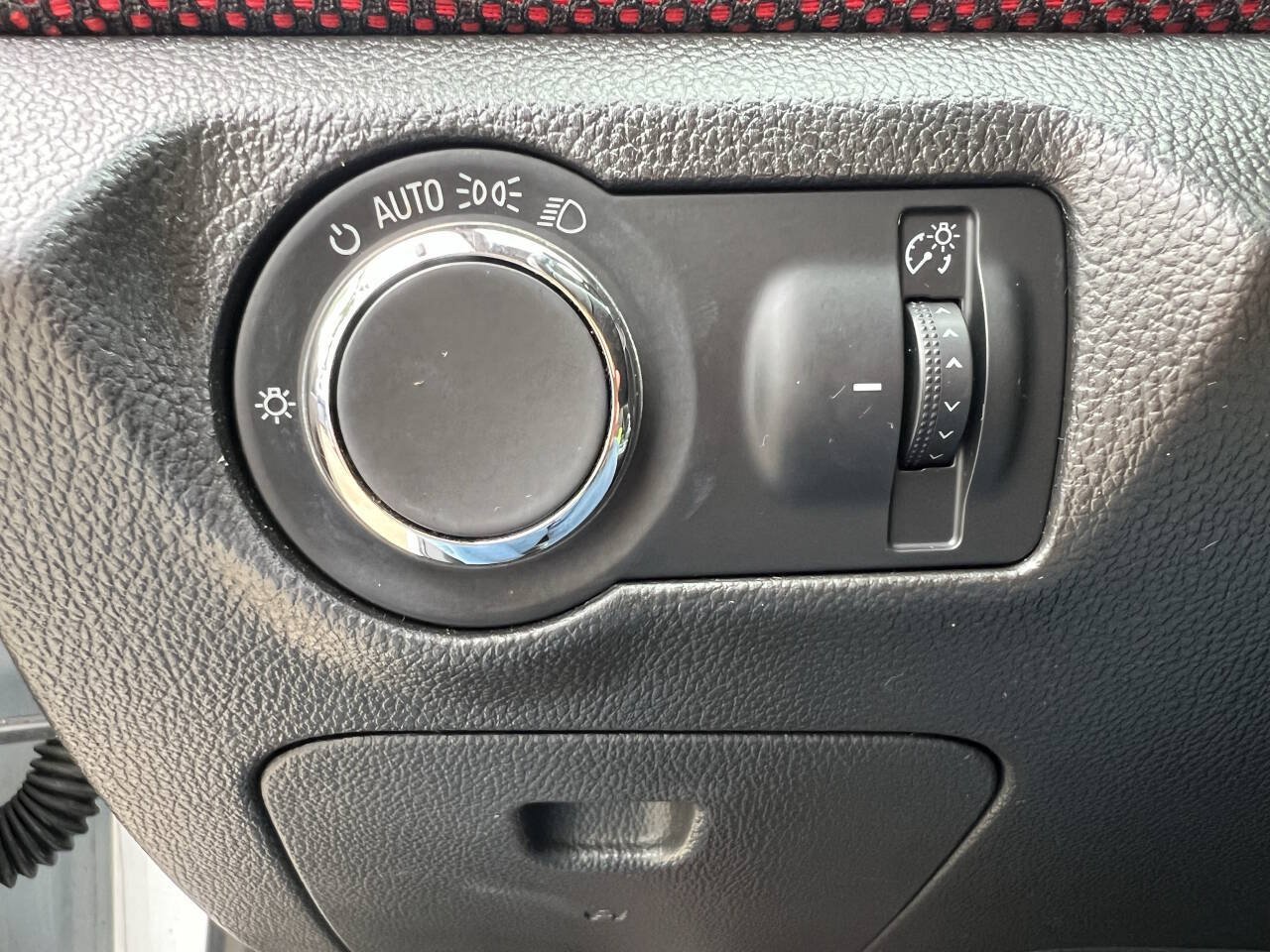 Used 2014 Chevrolet Cruze LT FWD image 21