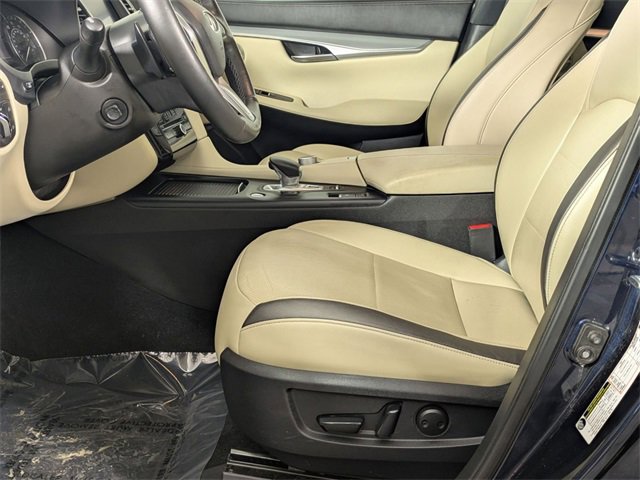 Used 2021 INFINITI QX50 Sensory image 10