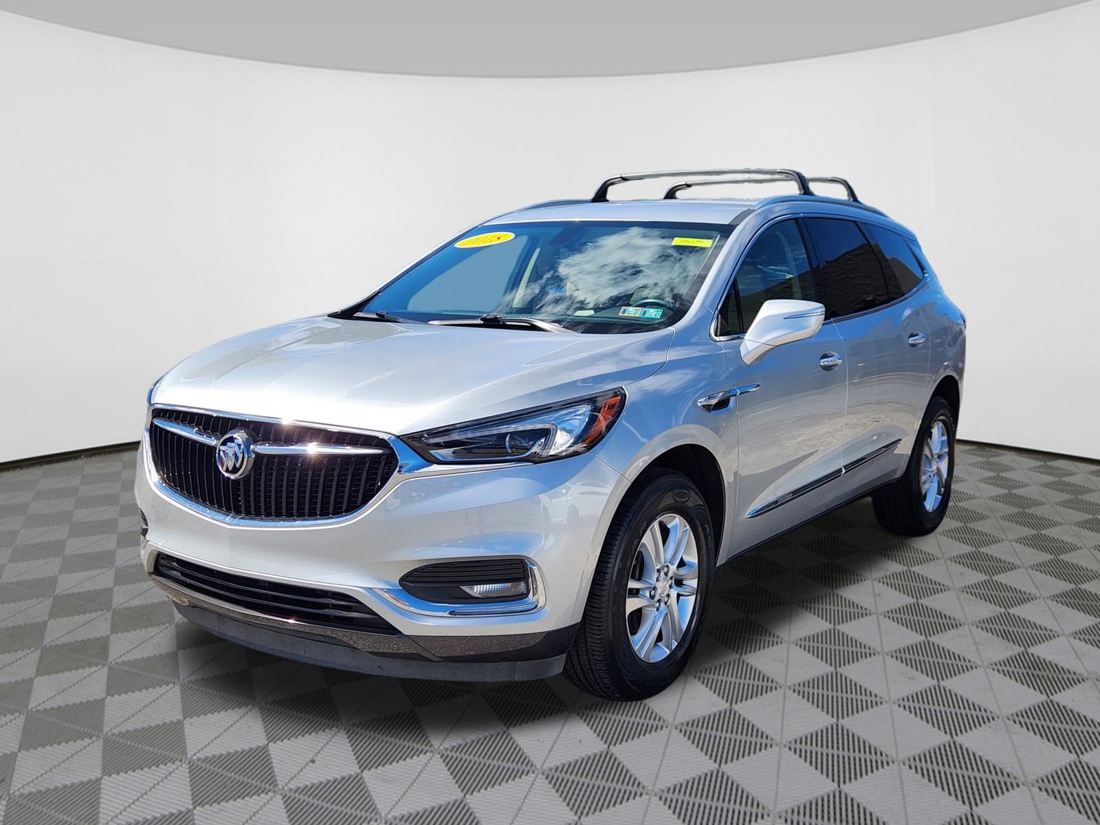 Used 2018 Buick Enclave Essence FWD image 2