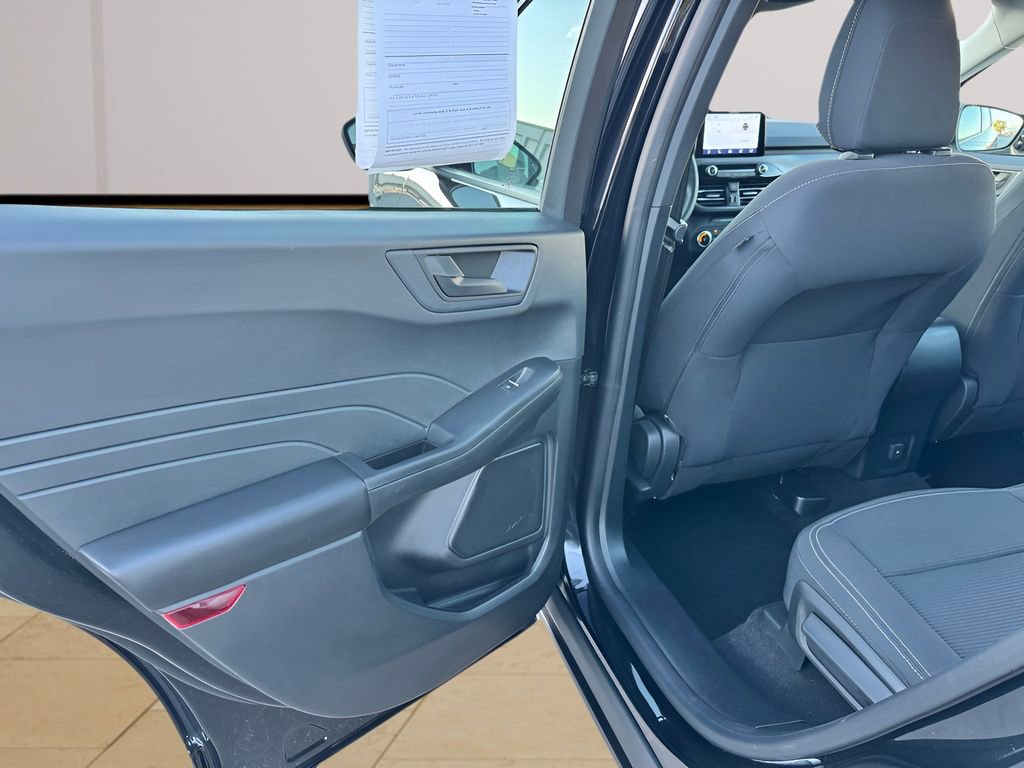 Used 2023 Ford Escape AWD image 17