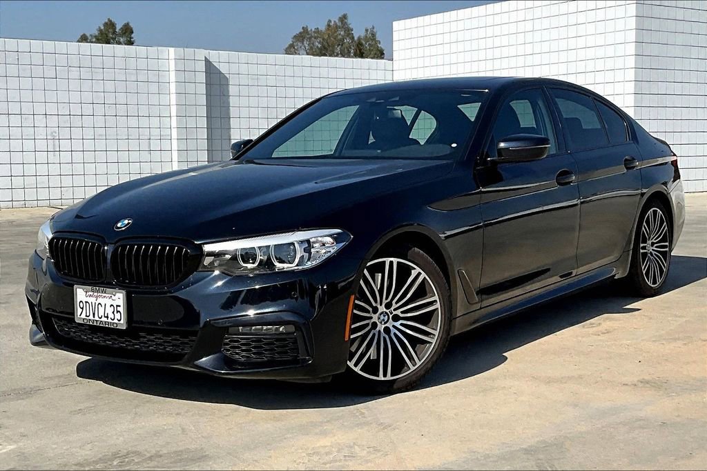 Used 2020 BMW 540i w/ M Sport Package image 2