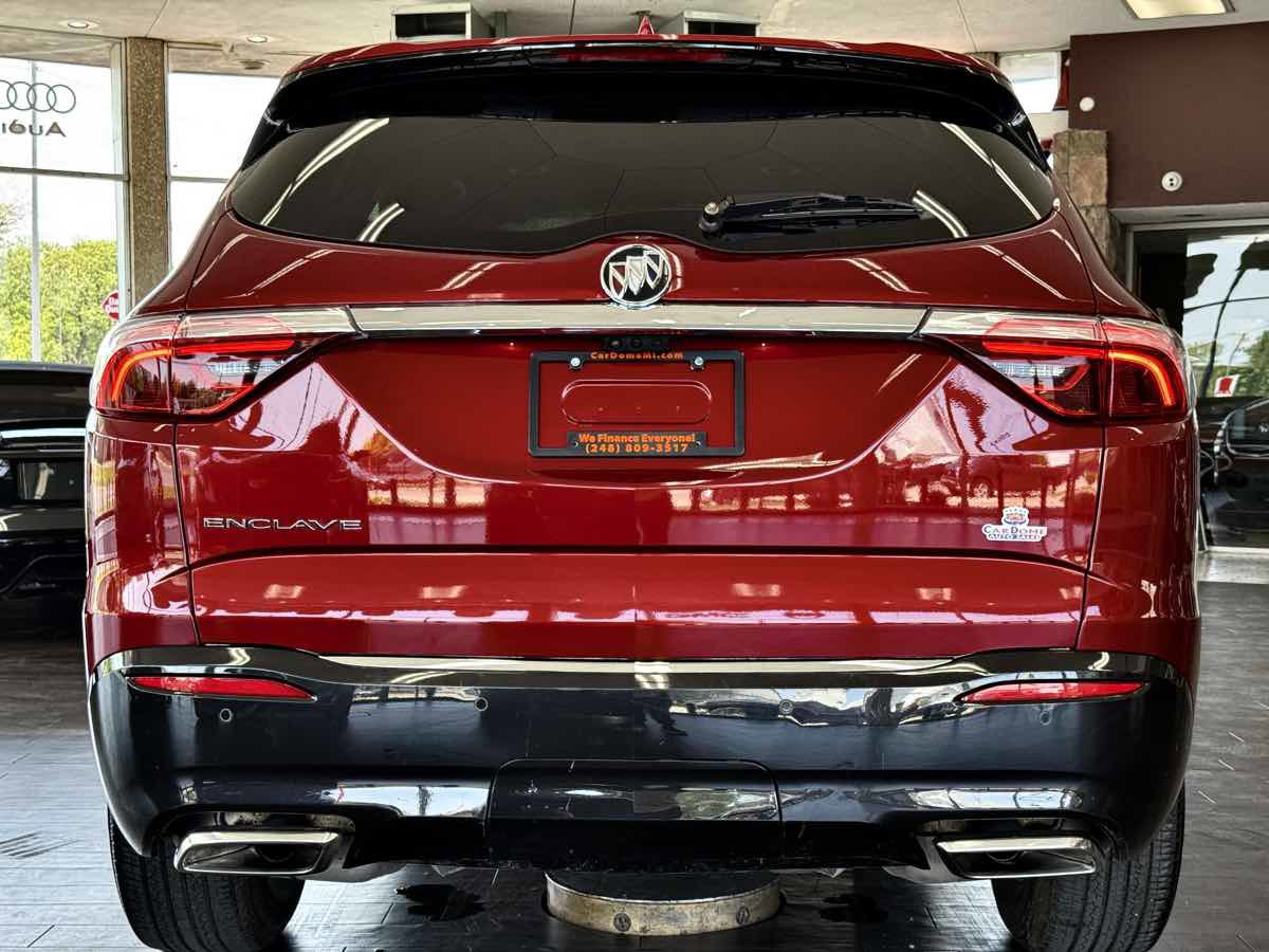 Used 2024 Buick Enclave Premium image 18