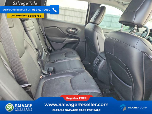 Used 2019 Jeep Cherokee Limited w/ Luxury Group AWD/4WD image 15