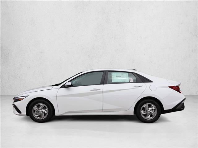New 2026 Hyundai Elantra SE FWD image 8