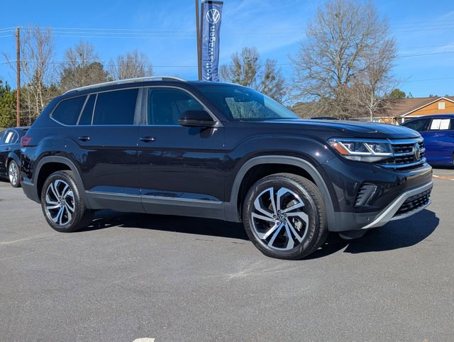 Used 2022 Volkswagen Atlas SEL image 2