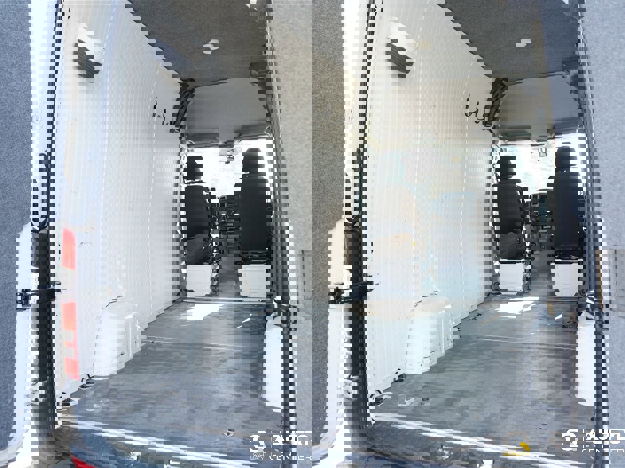 Used 2014 Mercedes-Benz Sprinter 2500 image 7