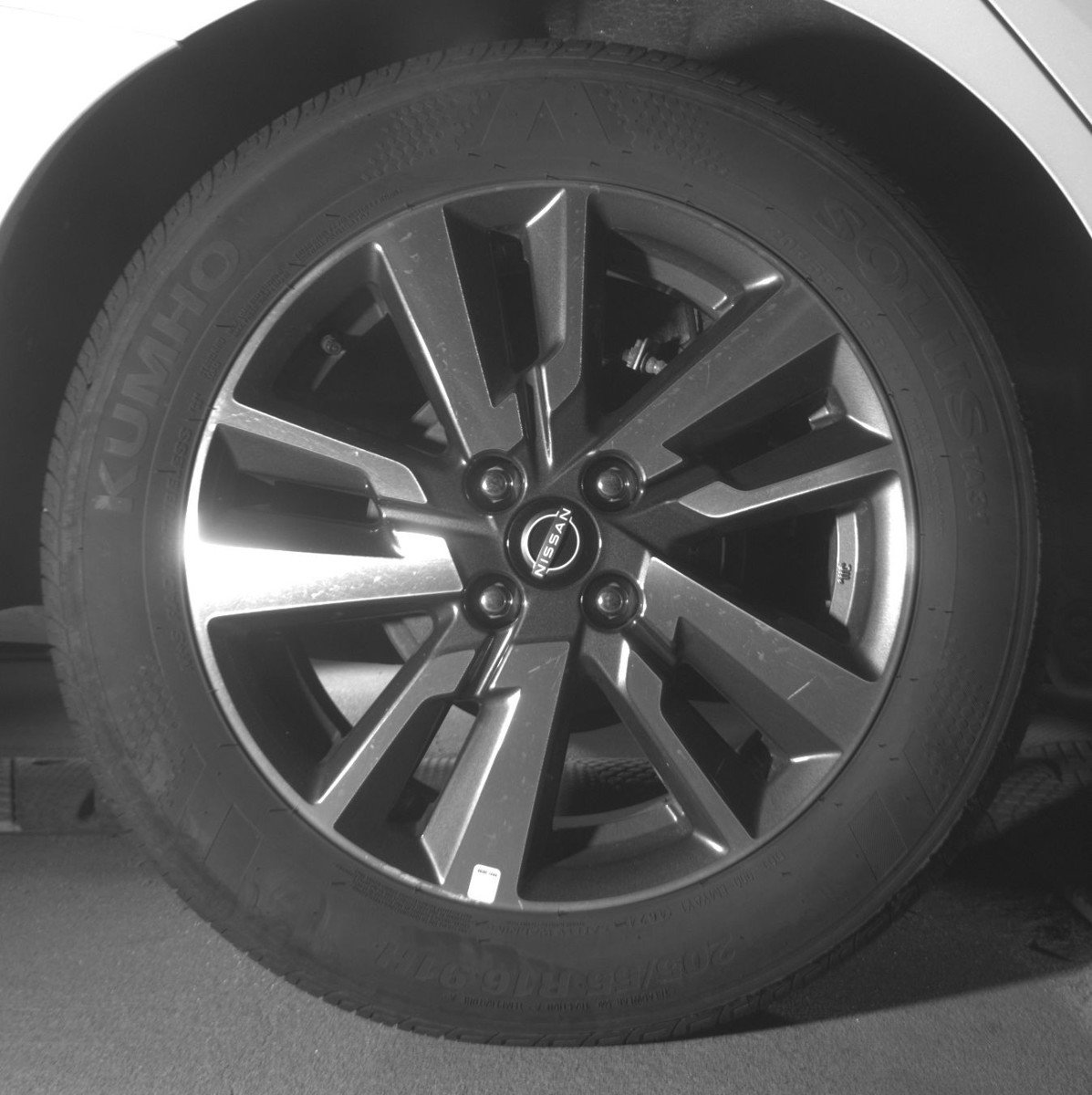 Used 2025 Nissan Versa SV FWD image 15