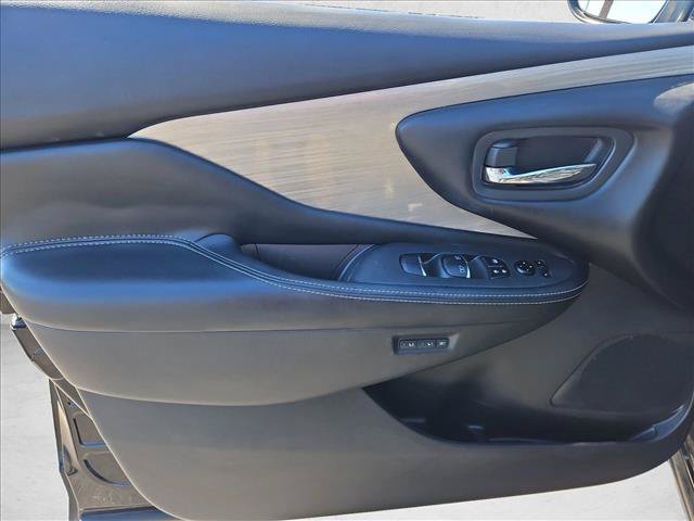 Used 2016 Nissan Murano Platinum FWD image 9