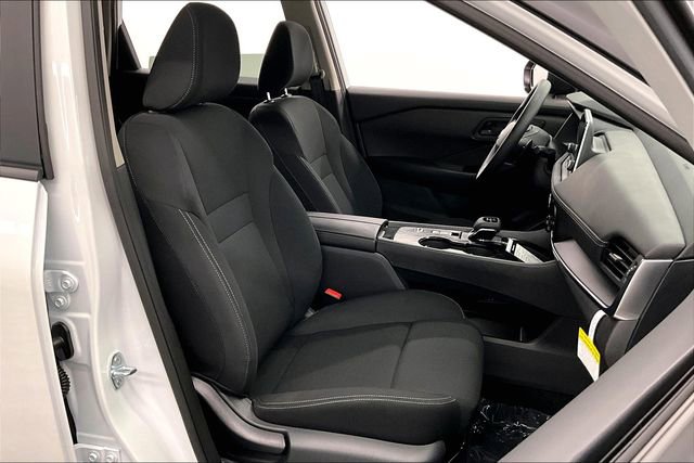New 2025 Nissan Rogue S image 33