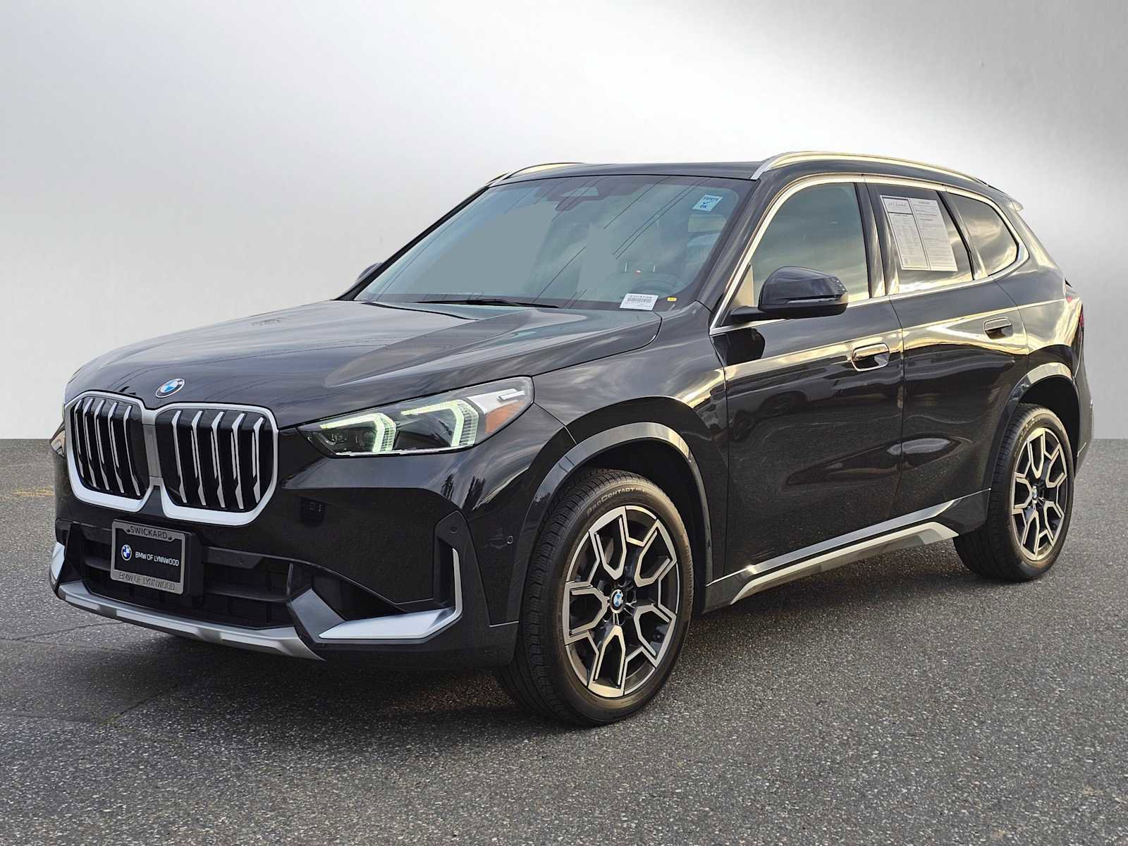 Used 2025 BMW X1 xDrive28i w/ Convenience Package image 7