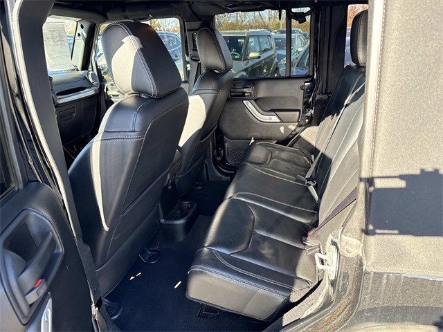 Used 2013 Jeep Wrangler Unlimited Rubicon w/ Dual Top Group image 16