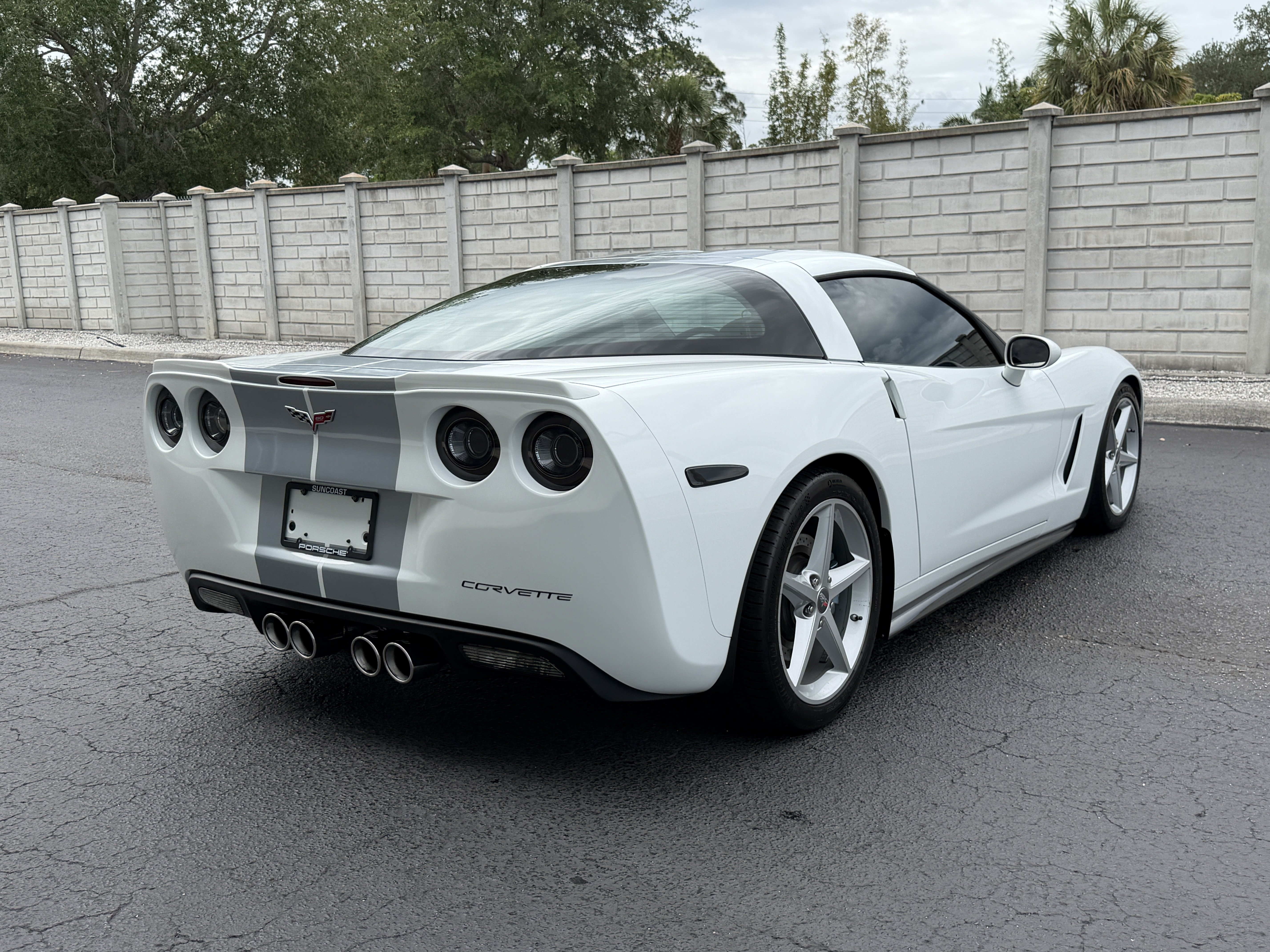 Used 2013 Chevrolet Corvette Coupe w/ 4LT Preferred Equipment Group RWD image 6