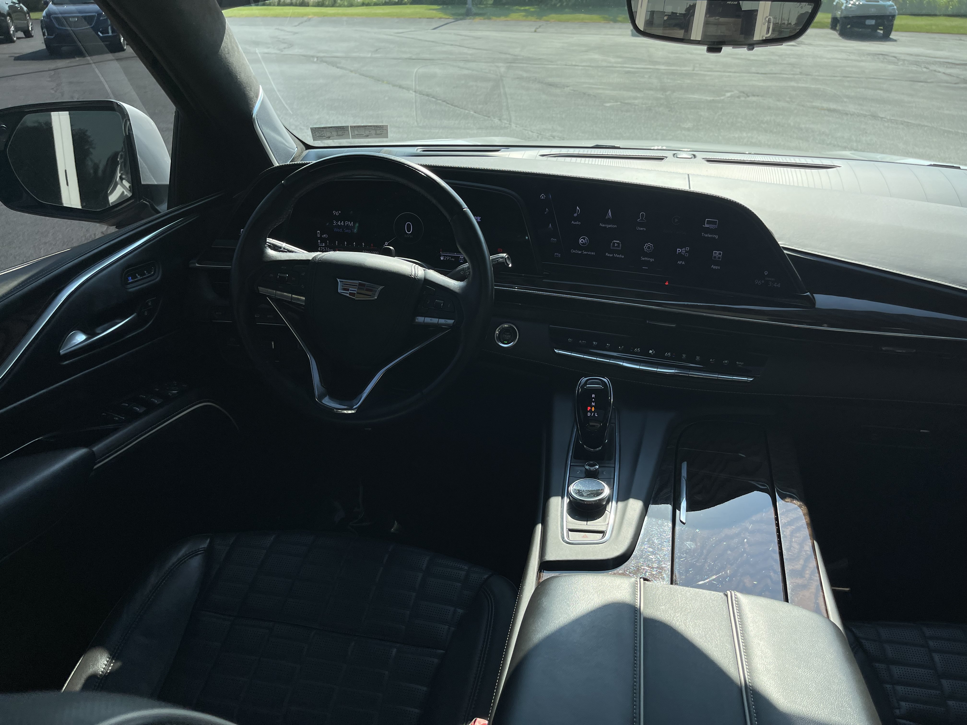 Used 2023 Cadillac Escalade Premium Luxury Platinum AWD/4WD image 29