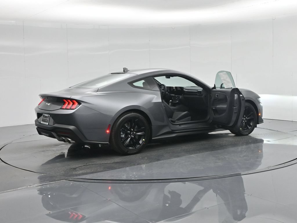 New 2026 Ford Mustang GT RWD image 5