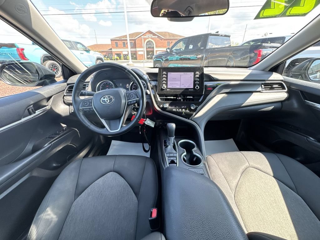 Used 2022 Toyota Camry LE w/ Cold Weather Package AWD/4WD image 10