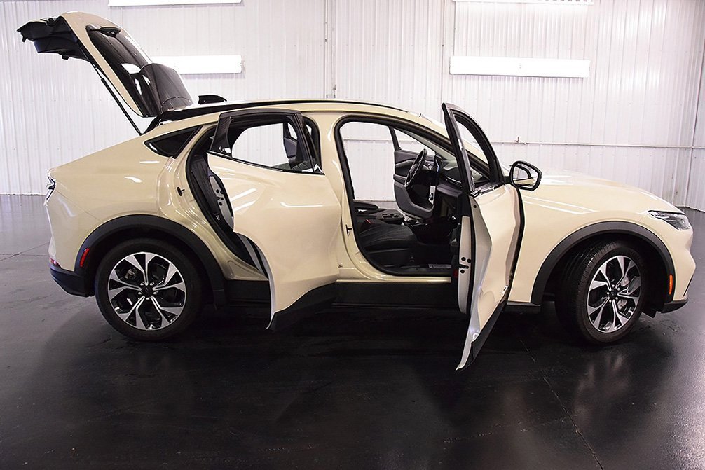 Used 2025 Ford Mustang Mach-E Select image 33