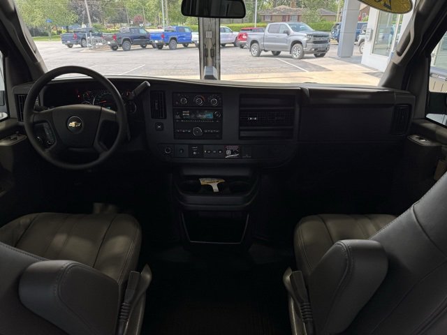 Used 2025 Chevrolet Express 2500 w/ Driver Convenience Package image 13