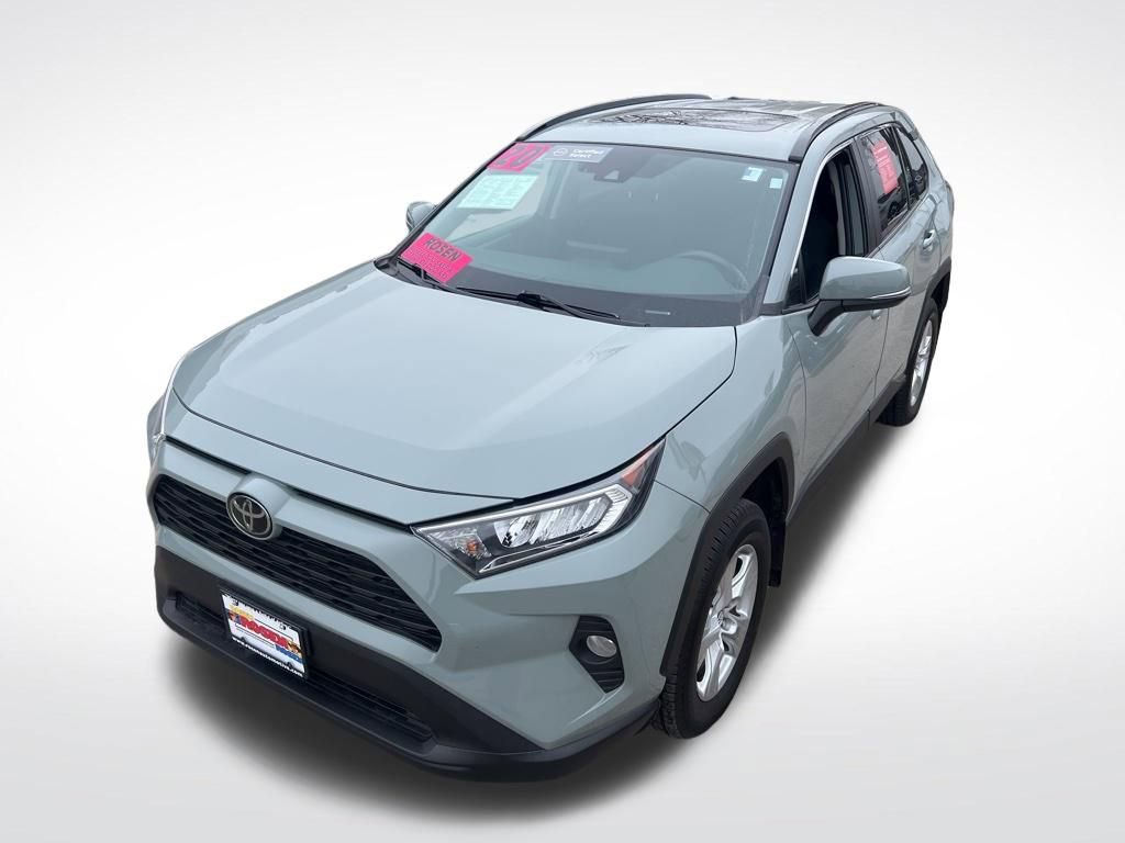 Used 2020 Toyota RAV4 XLE w/ Convenience Package image 41