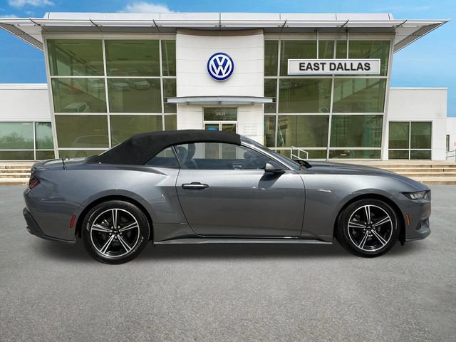 Used 2024 Ford Mustang Premium image 2