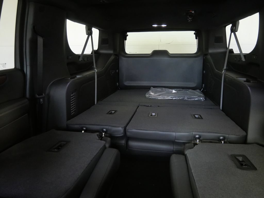 New 2026 GMC Yukon XL Denali w/ Denali Reserve Package AWD/4WD image 23