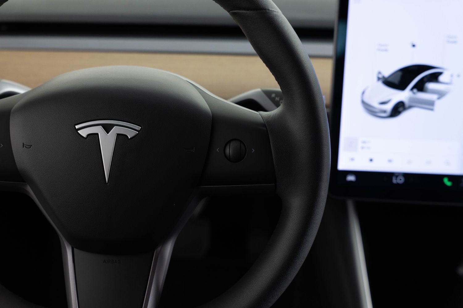 Used 2020 Tesla Model 3 Standard Range RWD image 30