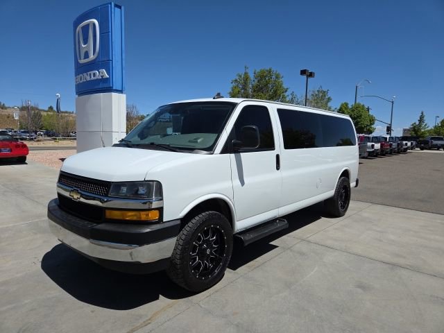 Used 2019 Chevrolet Express 3500 LT w/ LT Preferred Equipment Group RWD image 2