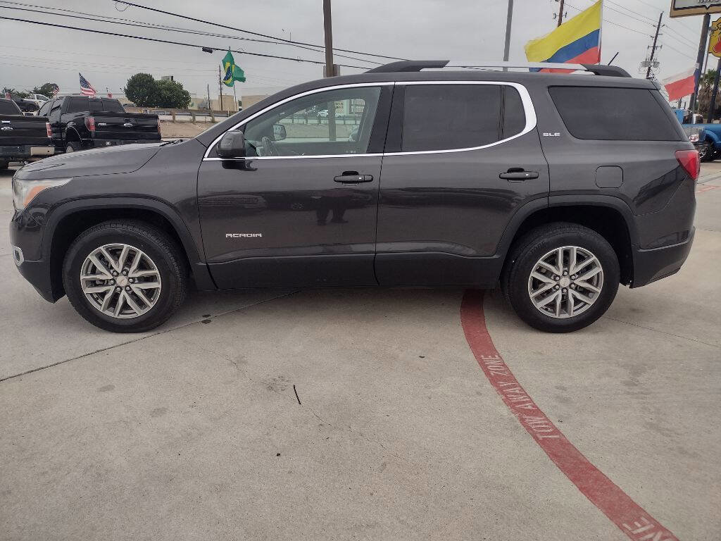 Used 2017 GMC Acadia SLE w/ Driver Alert Package I image 4