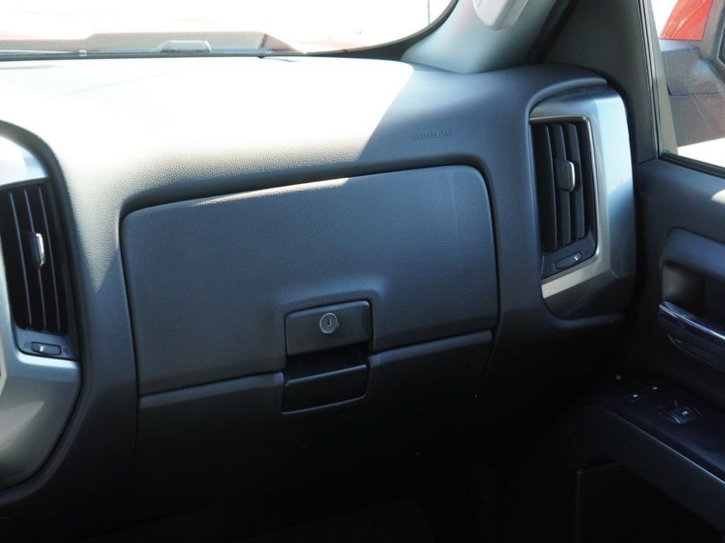 Used 2018 Chevrolet Silverado 1500 LT w/ All Star Edition image 26