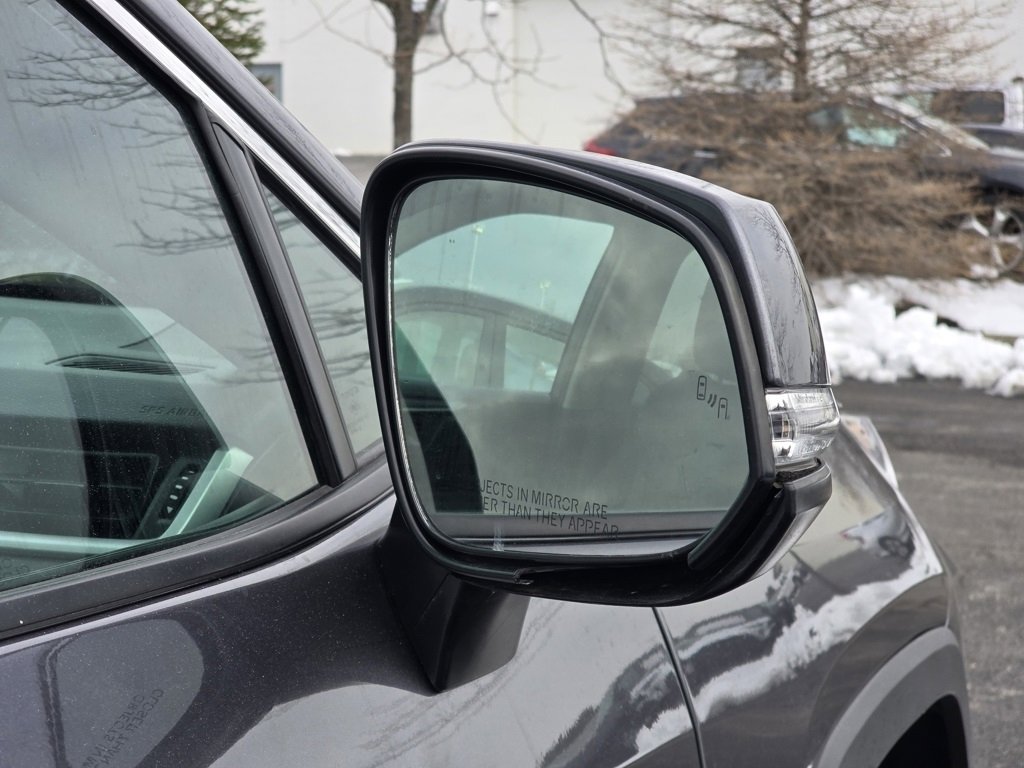 Used 2022 Toyota RAV4 XLE image 19