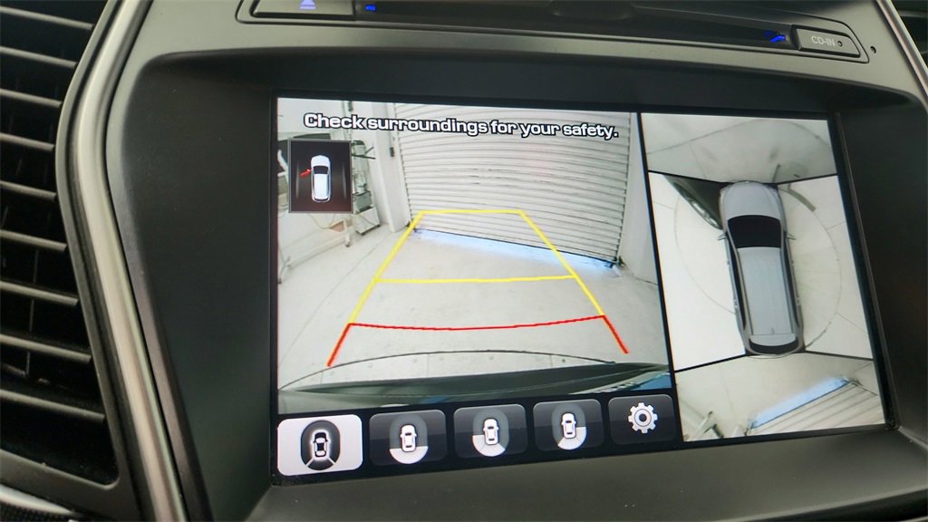 Used 2018 Hyundai Santa Fe Limited image 24