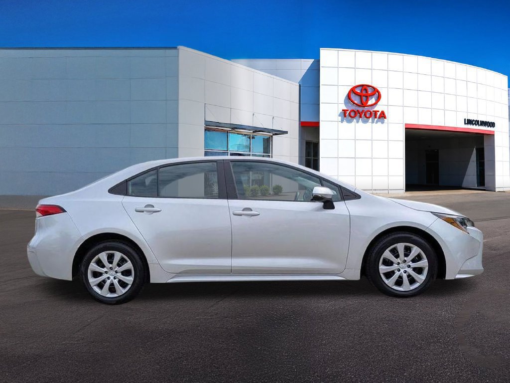 Used 2025 Toyota Corolla LE FWD image 9
