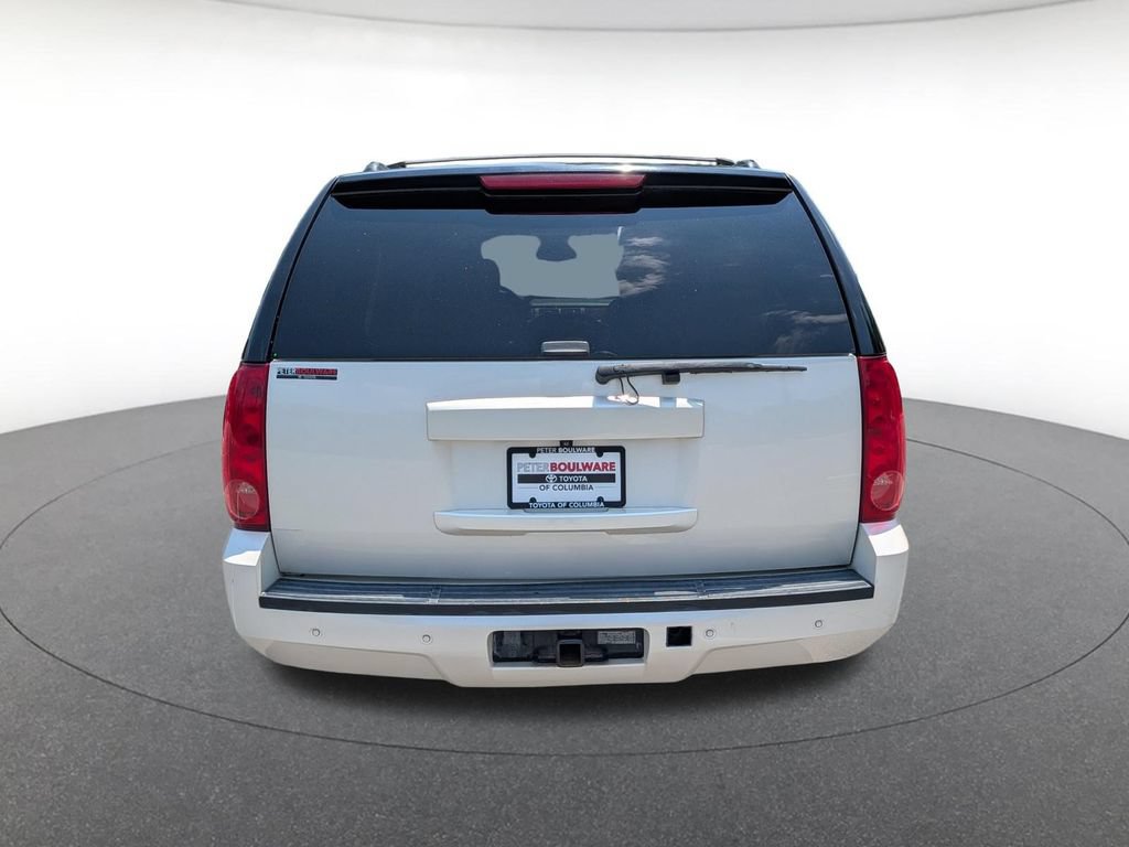 Used 2012 GMC Yukon XL SLT RWD image 4