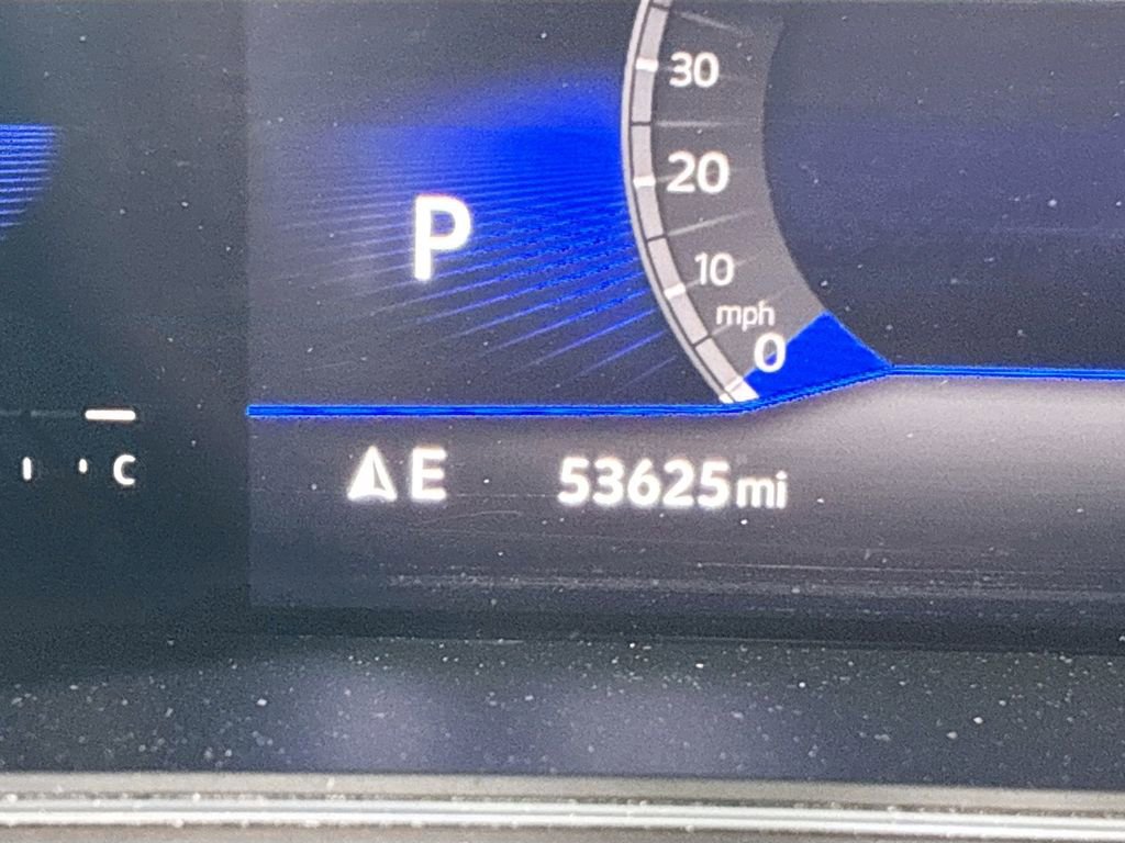 Certified 2022 Volkswagen Tiguan SE image 14