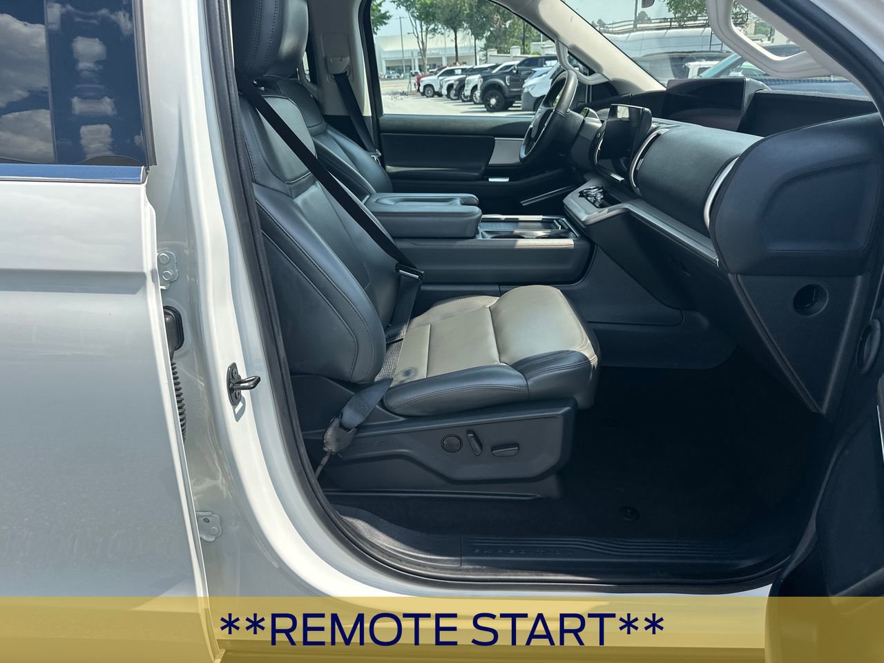Certified 2025 Ford Expedition Active AWD/4WD image 15