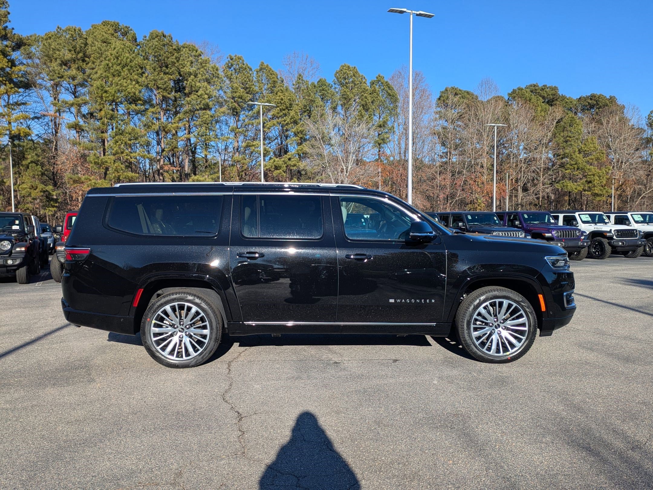 New 2025 Jeep Wagoneer L Series II image 4