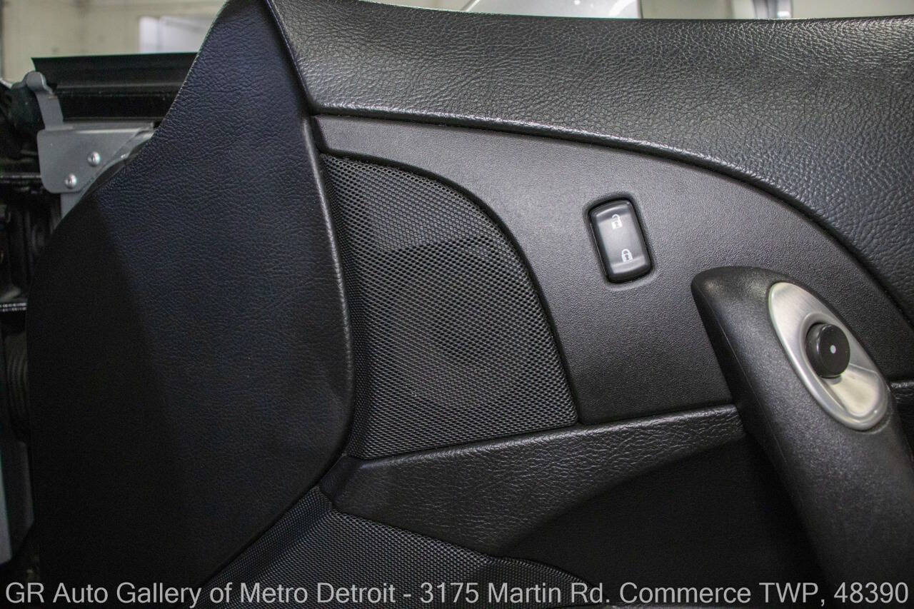 Used 2009 Chevrolet Corvette Coupe w/ Preferred Equipment Group RWD image 35