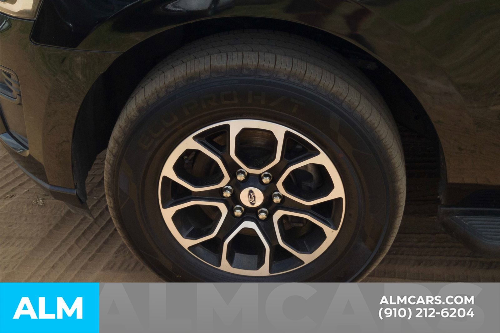 Used 2024 Ford Expedition XLT AWD/4WD image 15