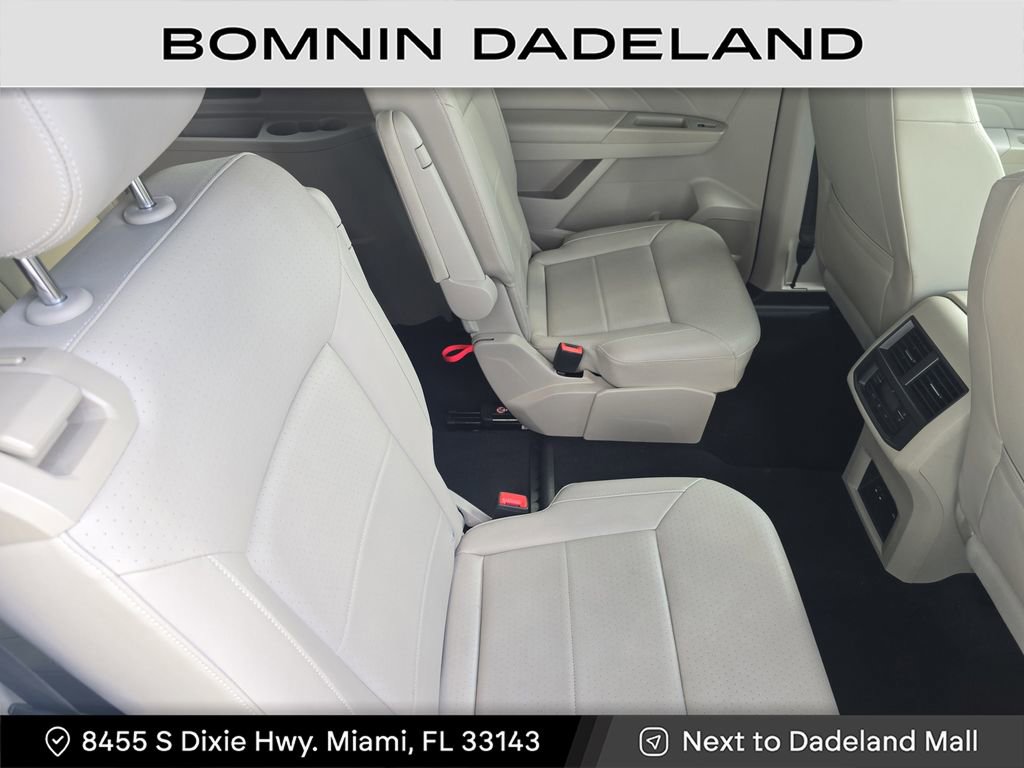 Used 2021 Volkswagen Atlas SEL R-Line image 14