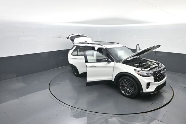 New 2026 Ford Explorer ST w/ Sun And Sound Package image 36