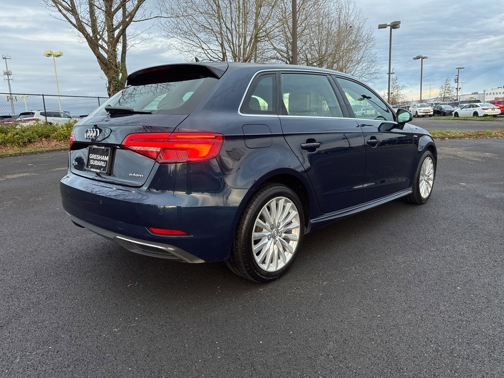 Used 2017 Audi A3 e-tron Prestige image 7