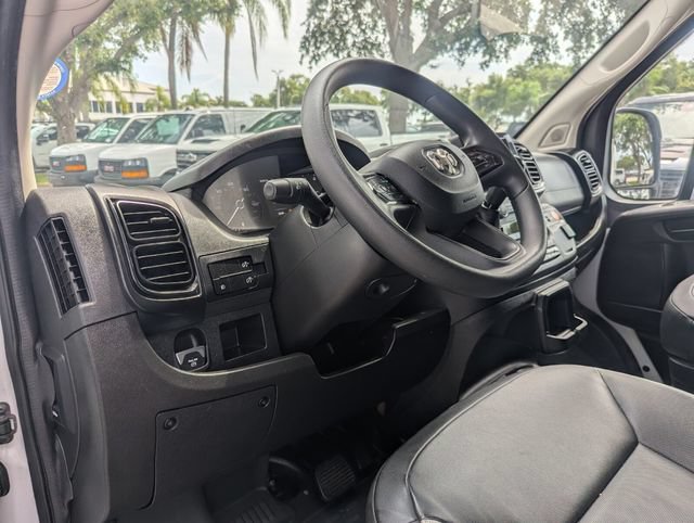 Used 2025 RAM ProMaster 2500 w/ Convenience Group FWD image 11