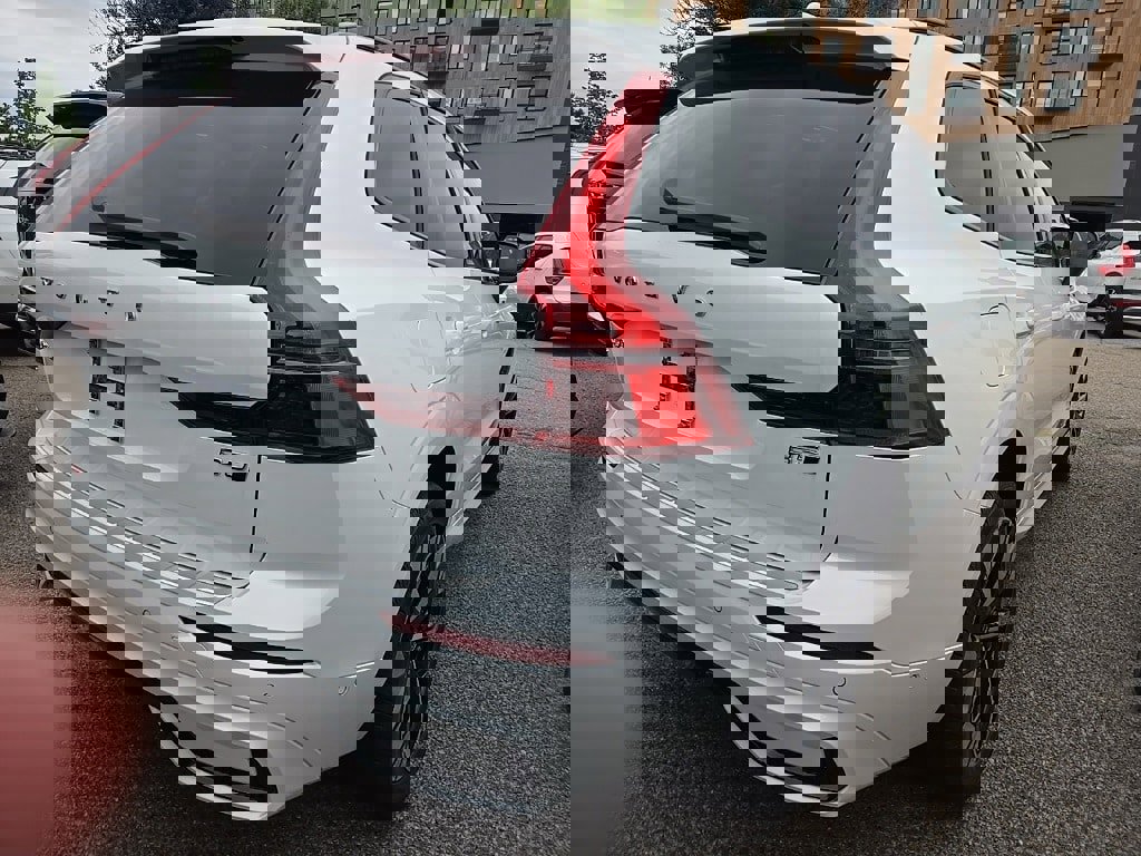 New 2026 Volvo XC60 B5 Plus w/ Protection Package Premier image 6