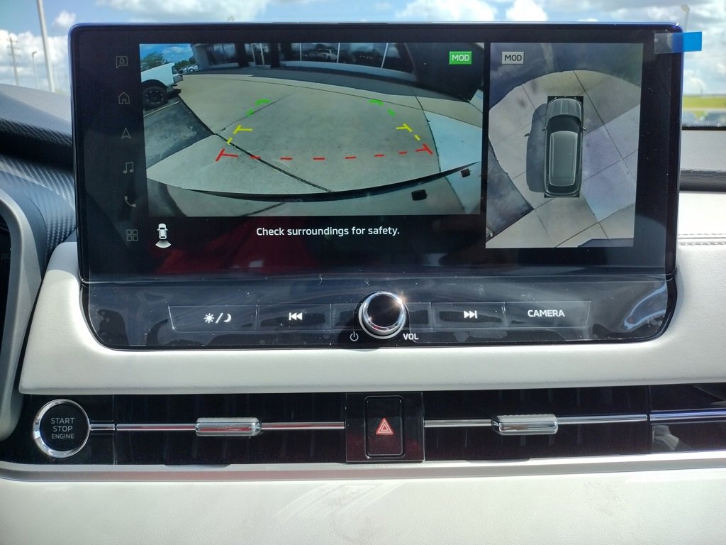 New 2025 Mitsubishi Outlander SE image 28