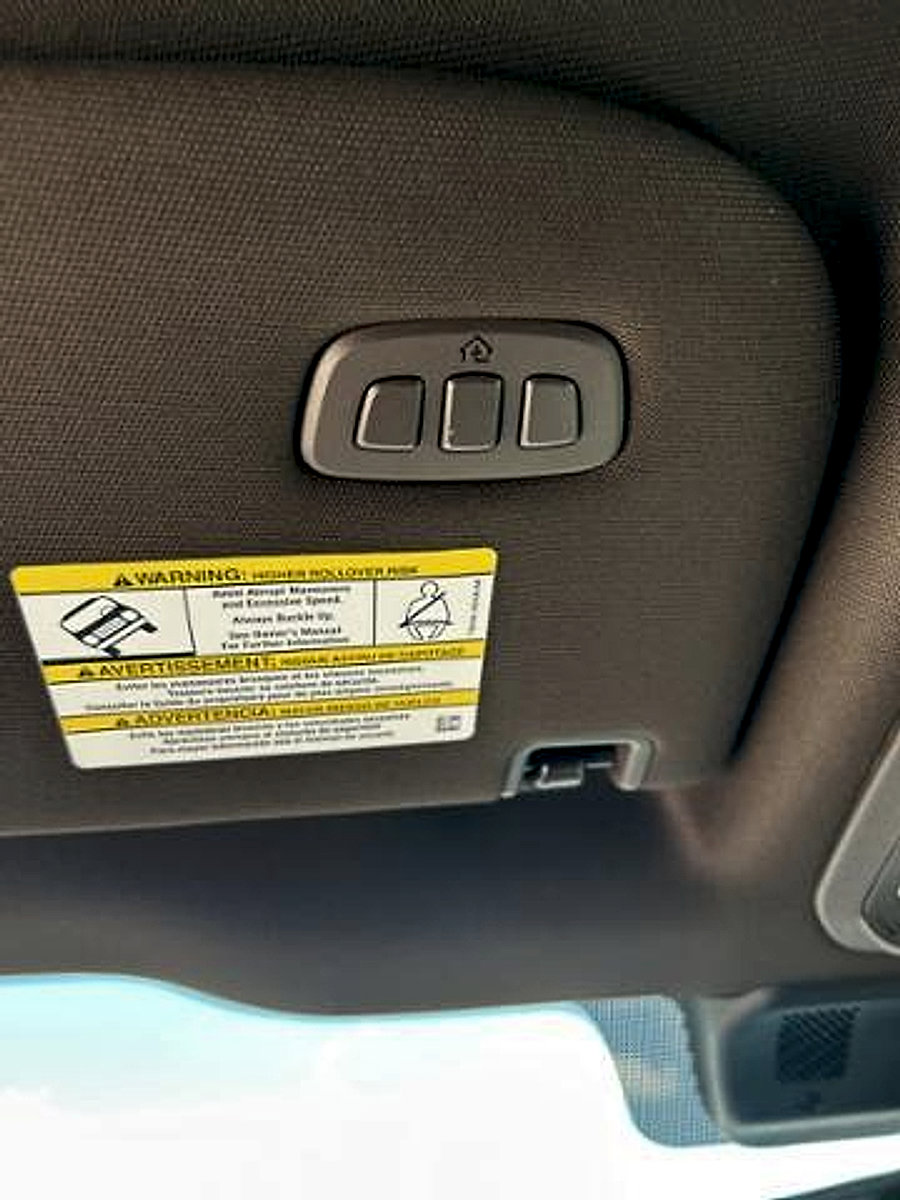 New 2025 Ford F350 King Ranch w/ Chrome Package image 19